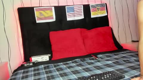 Elegant online show from January 16, 3:02 am