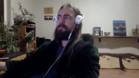 Snapshot of elephantfox chatting on January 15, 5:19 am fox online show from January 15, 5:19 am