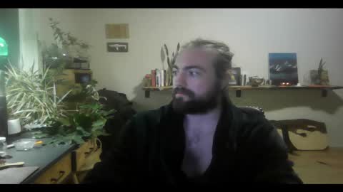 Snapshot of elephantfox chatting on March 1, 5:42 am fox online show from March 1, 5:42 am