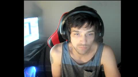 elephantrunkman online show from January 8, 1:11 am