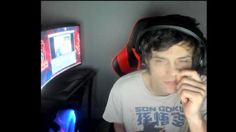 elephantrunkman online show from January 13, 5:01 am