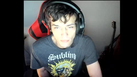 elephantrunkman online show from December 25, 8:28 pm