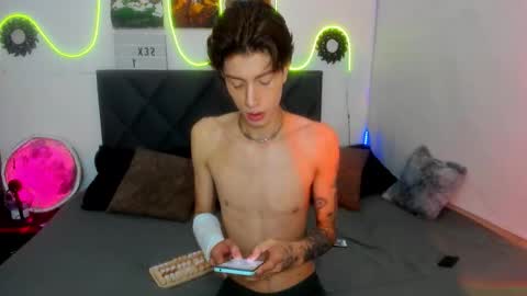 eliann_adam online show from January 15, 9:02 am