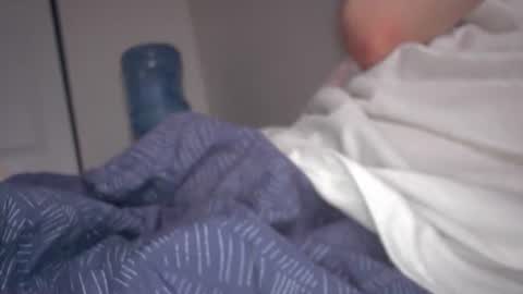 eliexavier123456789 online show from April 7, 10:26 am