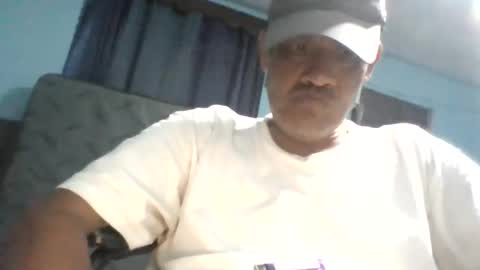 eljim323323 online show from May 28, 7:50 am