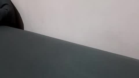 elluch0s online show from March 11, 4:10 am