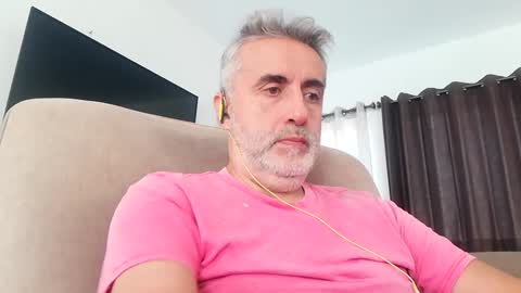 fer online show from December 5, 3:39 pm