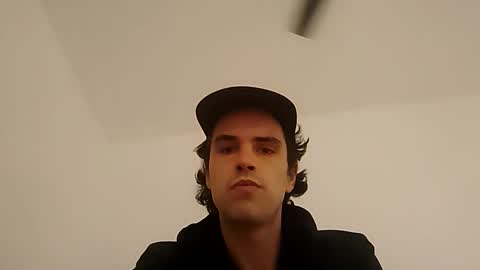 elthio online show from April 4, 11:02 pm