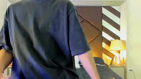 EmilianoBrl online show from March 4, 7:43 pm