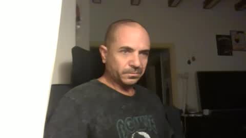 Ariel online show from December 3, 3:23 am