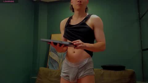 enzo_steel online show from December 13, 10:16 pm