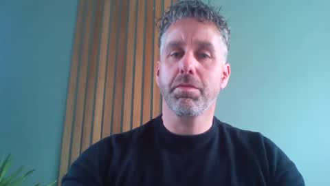 Snapshot of enzoenzo7 chatting on March 12, 1:40 pm Enzos Massive Cock online show from March 12, 1:40 pm