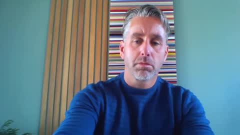 Snapshot of enzoenzo7 chatting on September 24, 9:52 am Enzos Massive Cock online show from September 24, 9:52 am