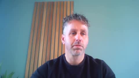 Snapshot of enzoenzo7 chatting on February 26, 10:37 am Enzos Massive Cock online show from February 26, 10:37 am