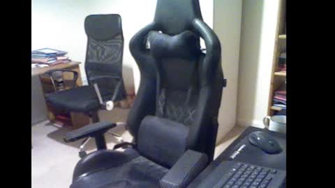 erasmus_d online show from January 9, 6:24 pm