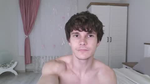 Eric Crush online show from May 31, 3:51 am