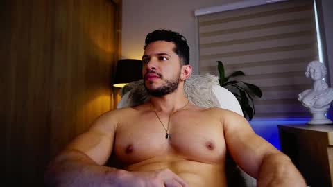 Erick Thompson online show from October 4, 6:24 pm