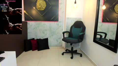   online show from February 8, 4:57 am