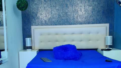   online show from October 12, 4:50 am