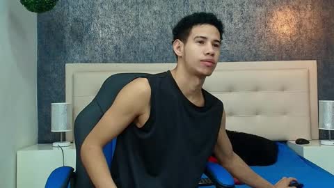   online show from April 7, 11:54 am