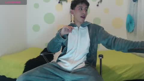 Jhon online show from January 18, 7:04 pm