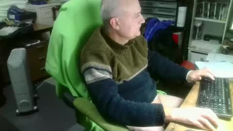 ernello online show from October 12, 10:37 pm