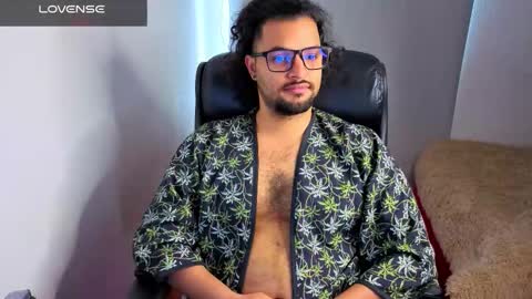 ernesto rodriguez 82 online show from February 15, 11:51 am