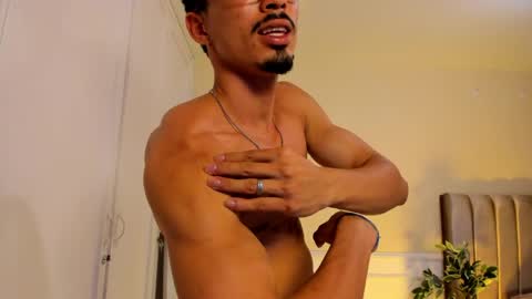 eros_becker_ online show from April 6, 4:46 am