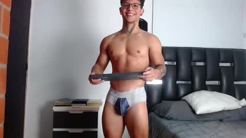 Eros online show from November 22, 1:49 am