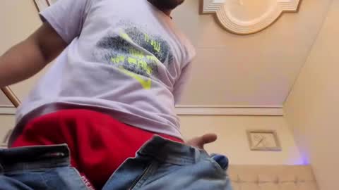 Yin  and Yang online show from February 6, 3:20 pm