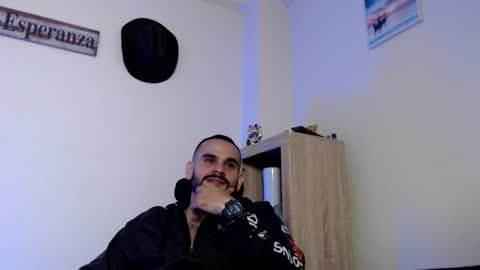 Esteban Fernandez online show from March 10, 6:08 am