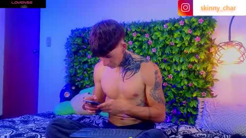 Esteban independent model online show from October 9, 9:09 pm