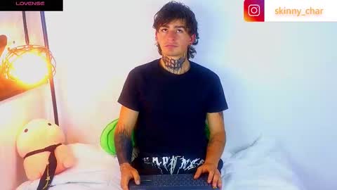 Esteban independent model online show from October 1, 11:03 am