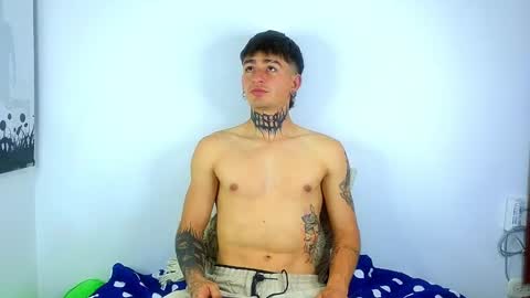 Esteban independent model online show from February 28, 1:15 am