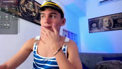 Esteban online show from December 19, 1:18 pm