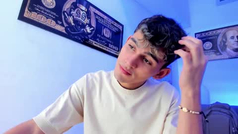 Esteban online show from December 2, 12:16 pm