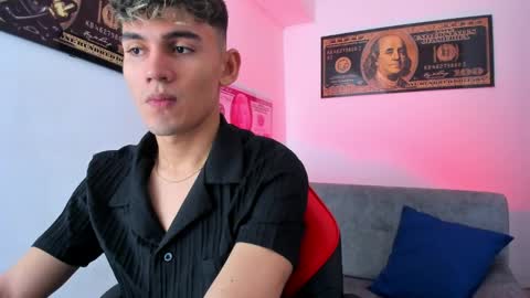 Esteban online show from December 31, 12:04 pm