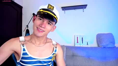 Esteban online show from February 4, 1:27 pm