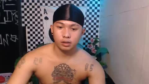 im esward tynn online show from November 12, 6:19 am