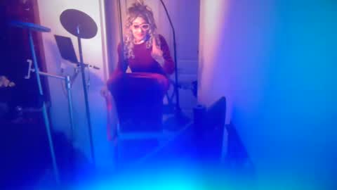 Bustedpussy online show from March 12, 10:56 am