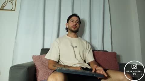 Ethan Muller online show from March 17, 10:29 am