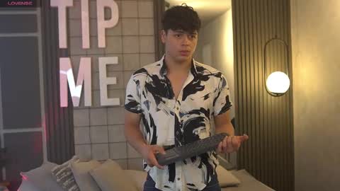 ethan_occonor online show from September 21, 6:30 pm