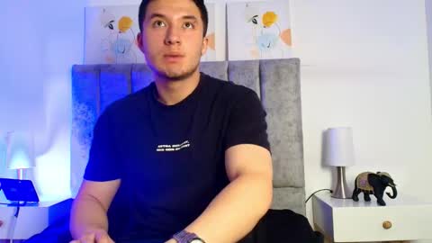 ethanconnor_ online show from November 19, 8:09 pm