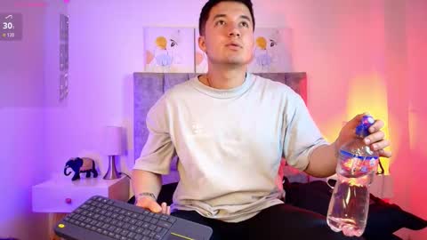 ethanconnor_ online show from February 25, 7:59 pm