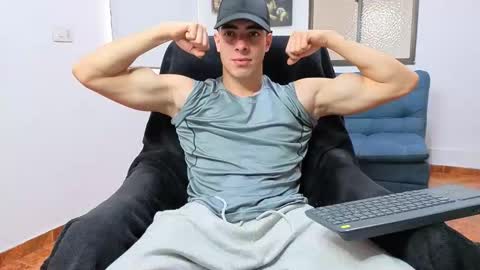 ethangreey1 online show from February 4, 1:06 pm