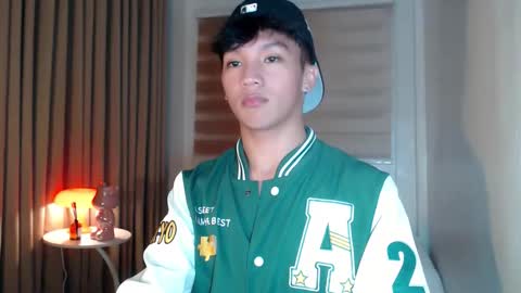 Rey online show from April 16, 8:09 pm