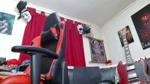 evans_xy online show from May 27, 2:08 am