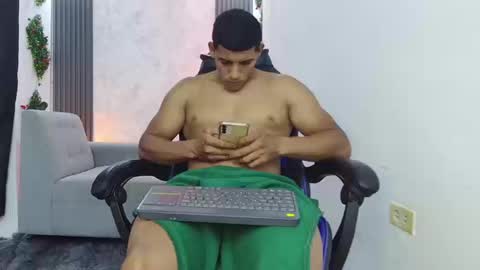 luis online show from September 13, 12:44 am