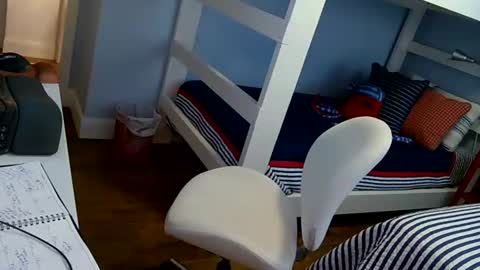 exhibitman69_ldb online show from July 21, 3:58 pm