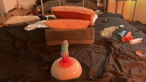 exhibitp online show from December 17, 5:26 pm